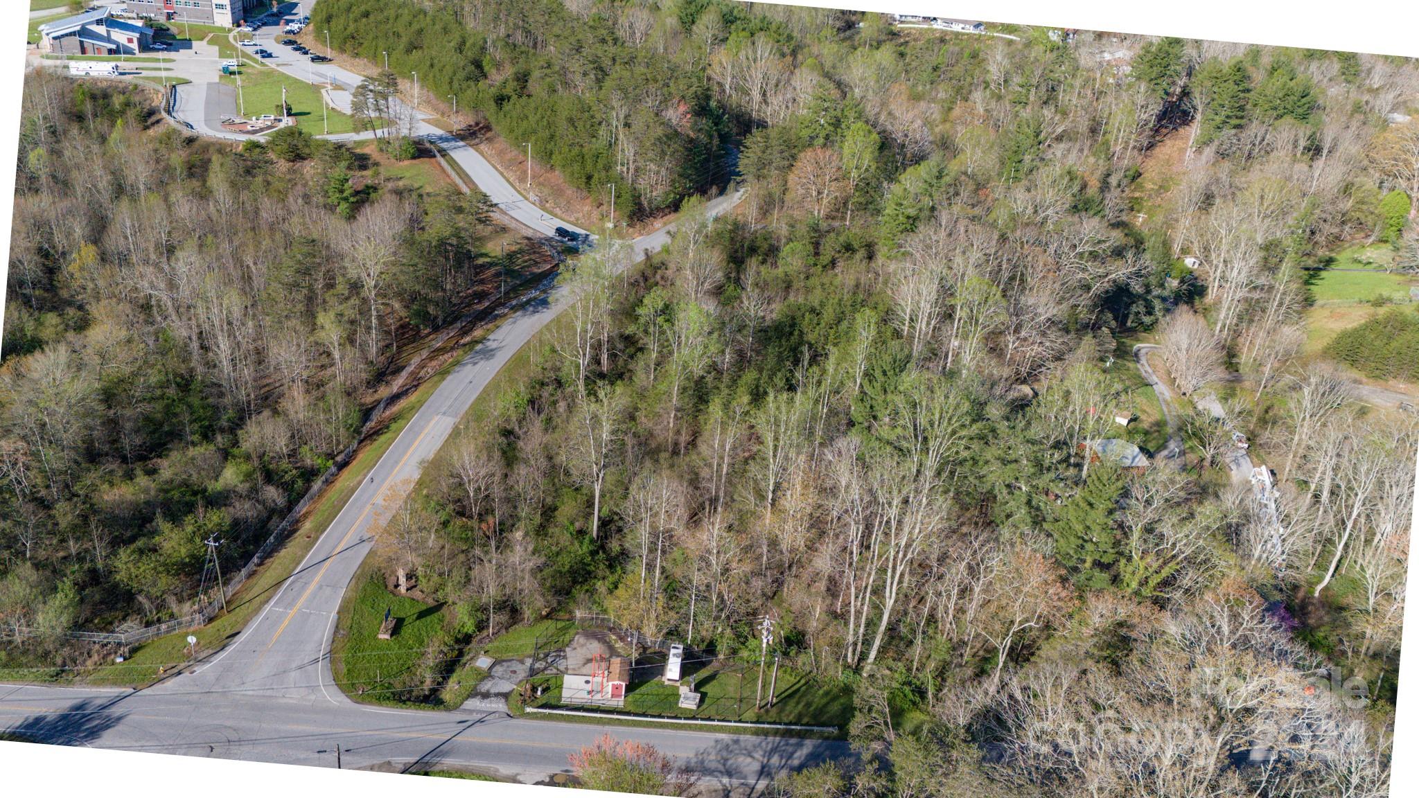 00 Canoe Lane