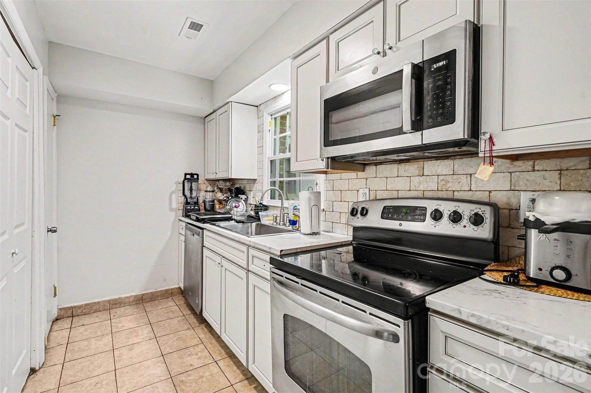 1236 Archdale Drive