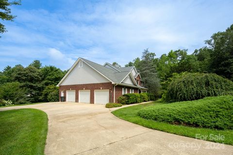 A home in Hendersonville