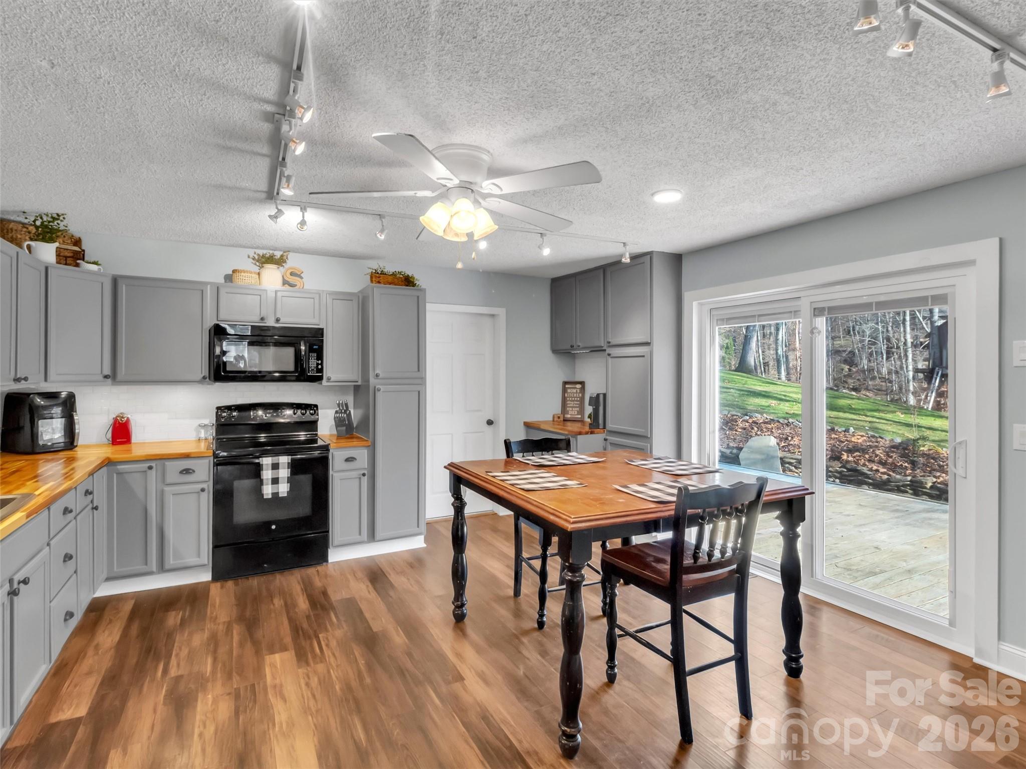 Countryside Acres - Residential