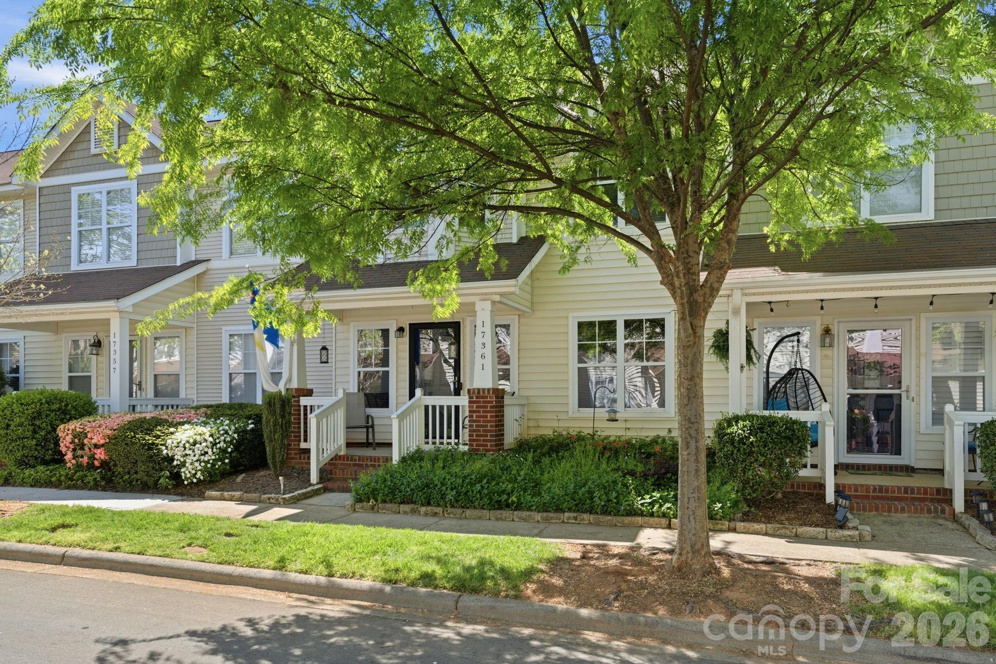 Townhomes at Birkdale Village - Residential