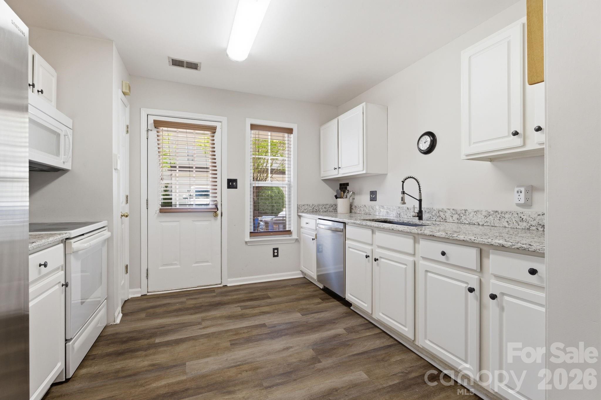 Townhomes at Birkdale Village - Residential