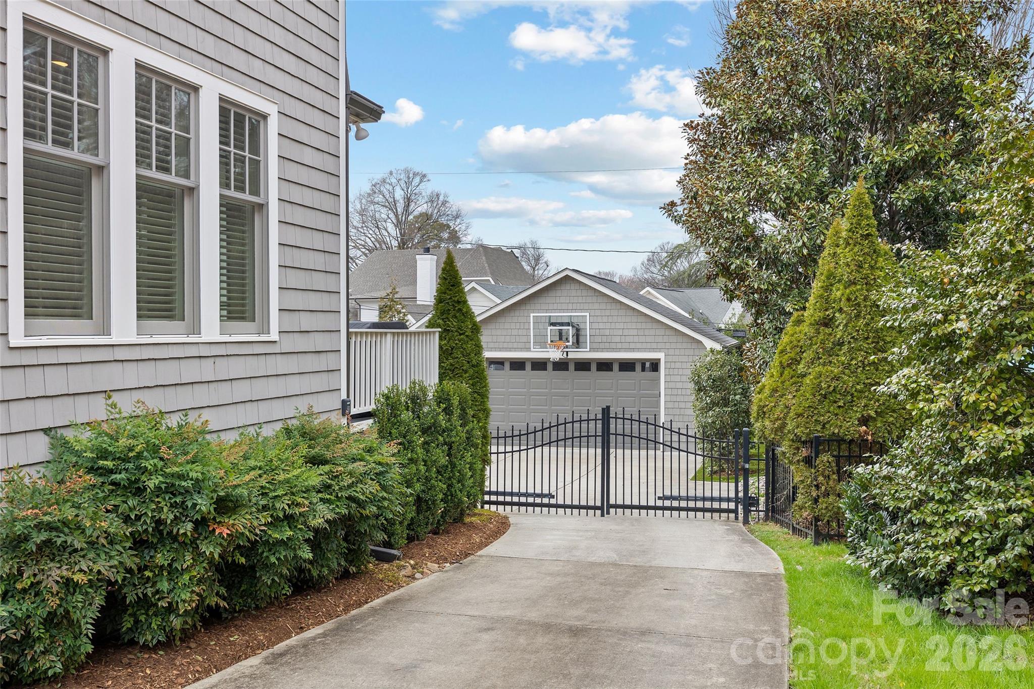 Myers Park - Residential