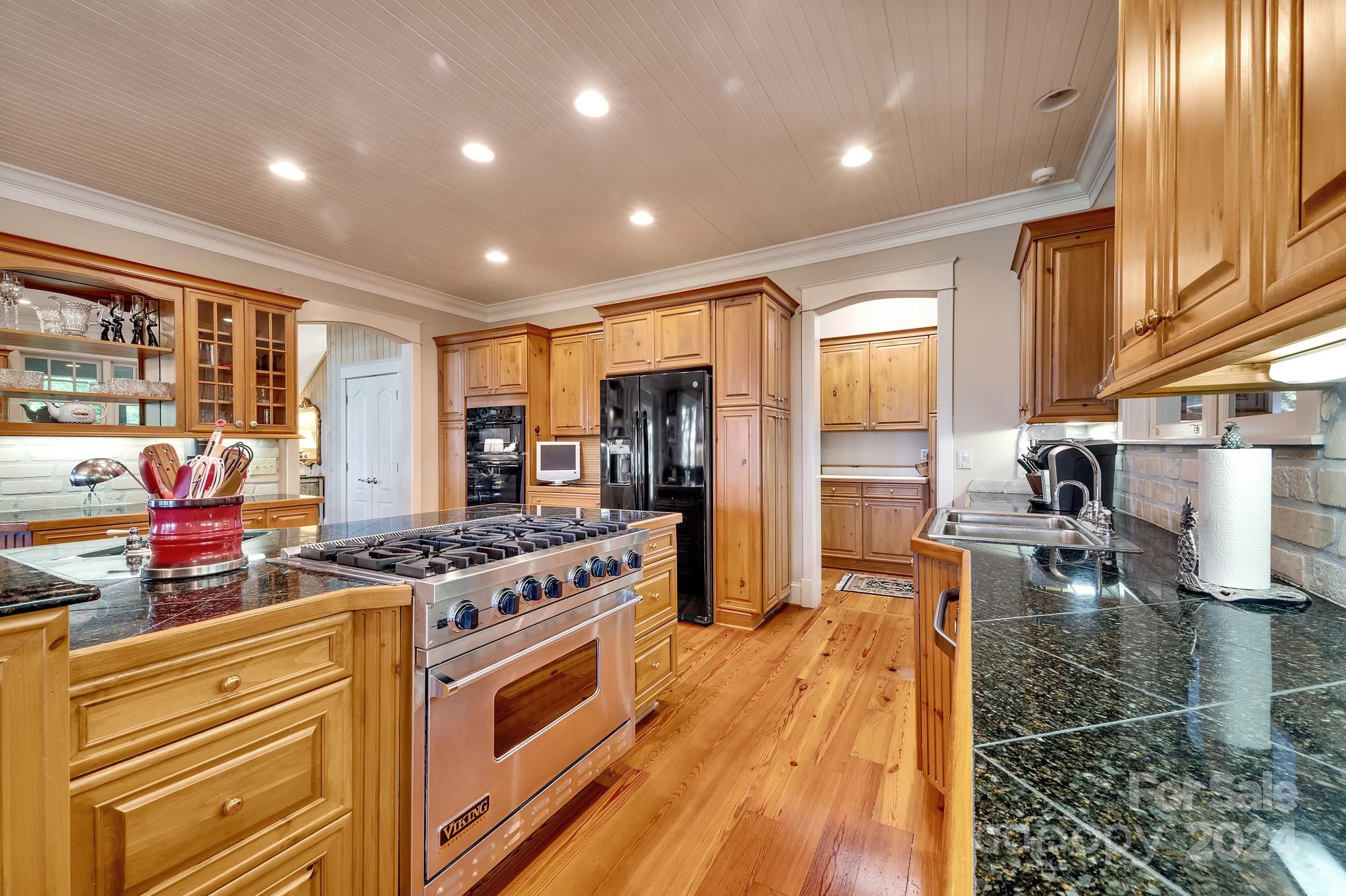 Lake Toxaway Estates - Residential