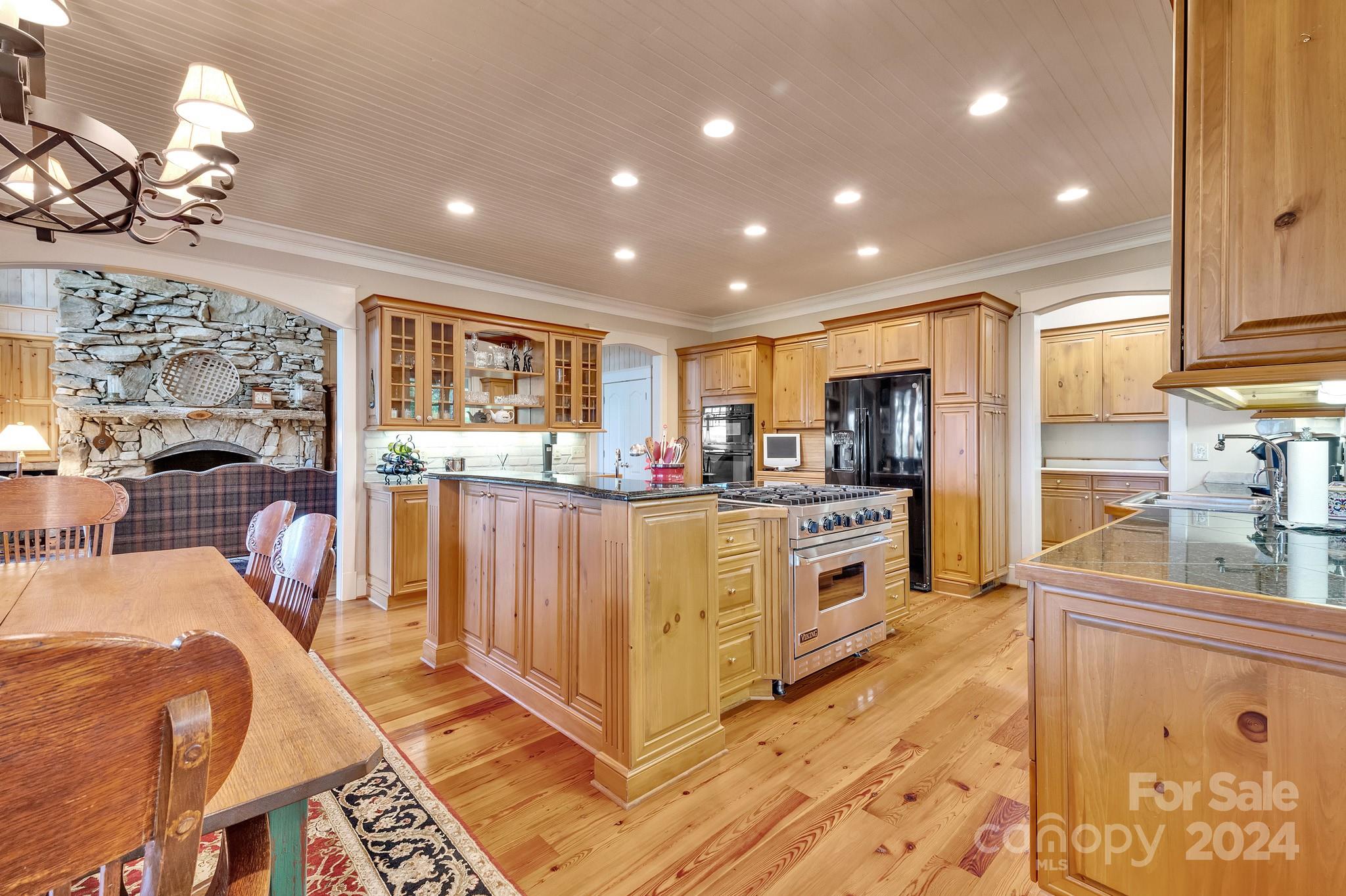 Lake Toxaway Estates - Residential