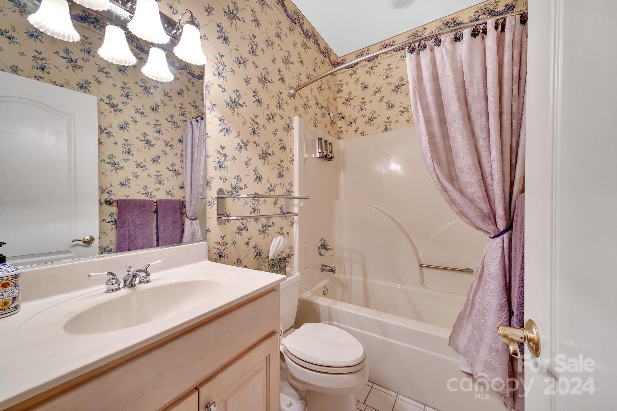 Lake Toxaway Estates - Residential