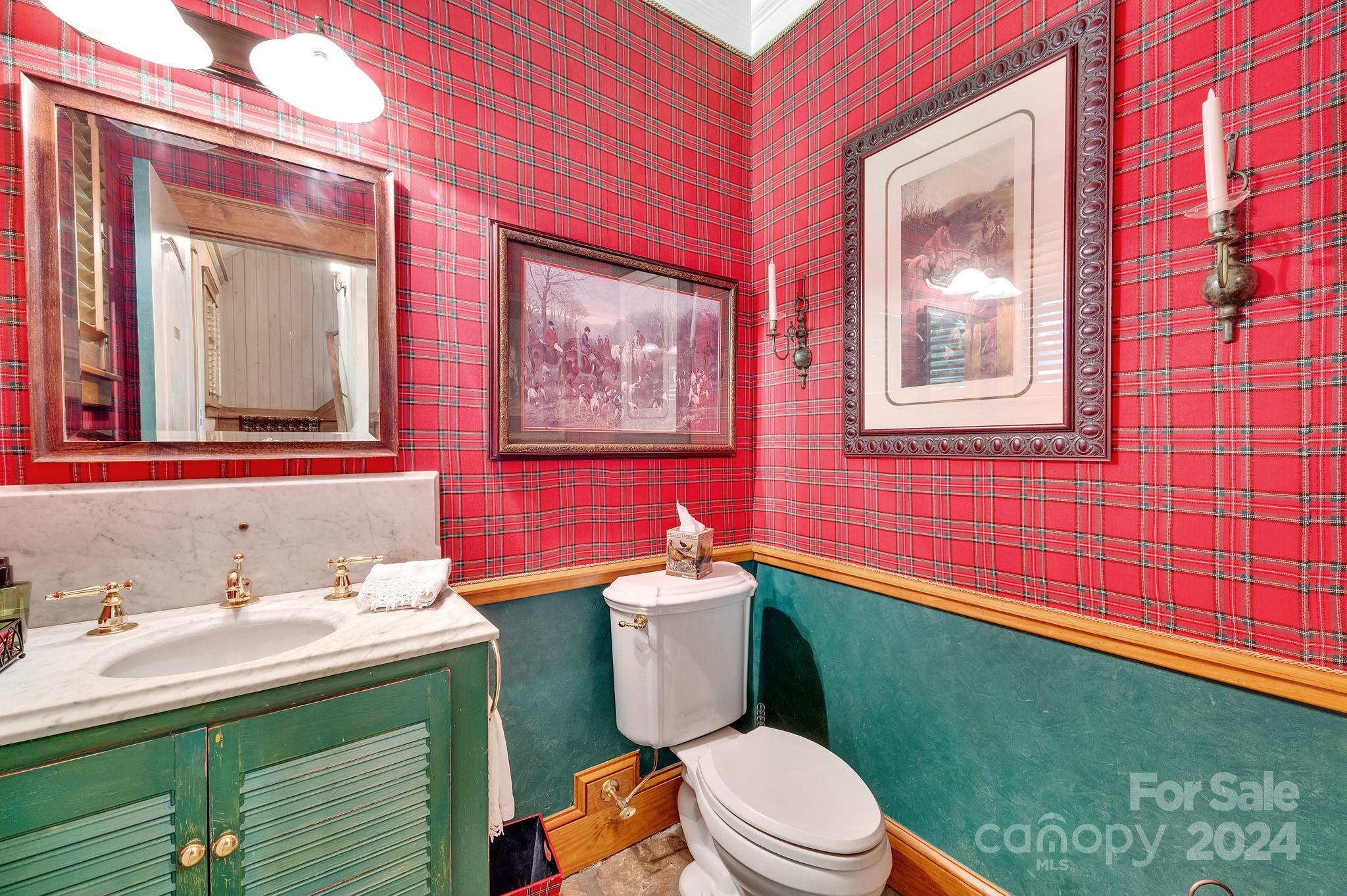 Lake Toxaway Estates - Residential