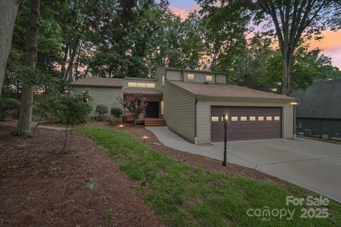 8117 Rising Meadow Road Charlotte NC 28277