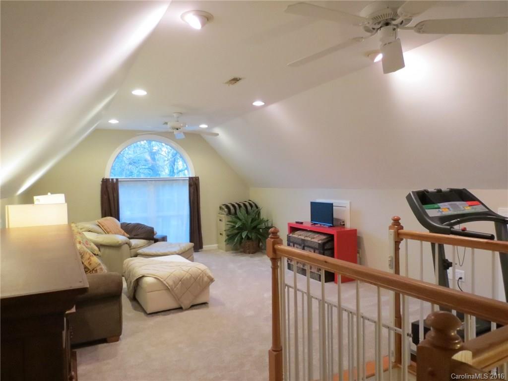 Walnut Ridge - Residential