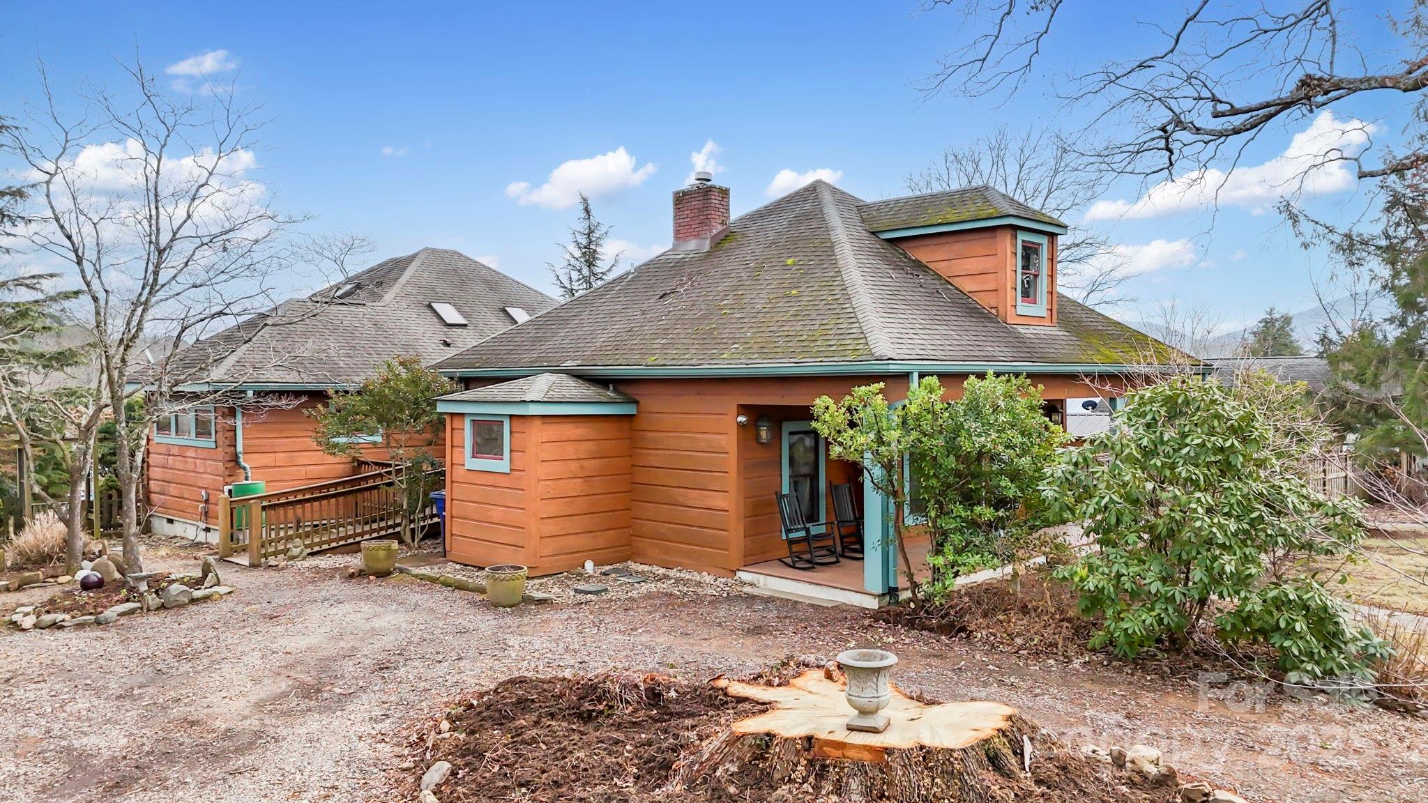 104 Enthoffer Street