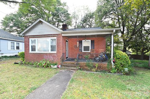 614 S Ashe Avenue Newton NC 28658