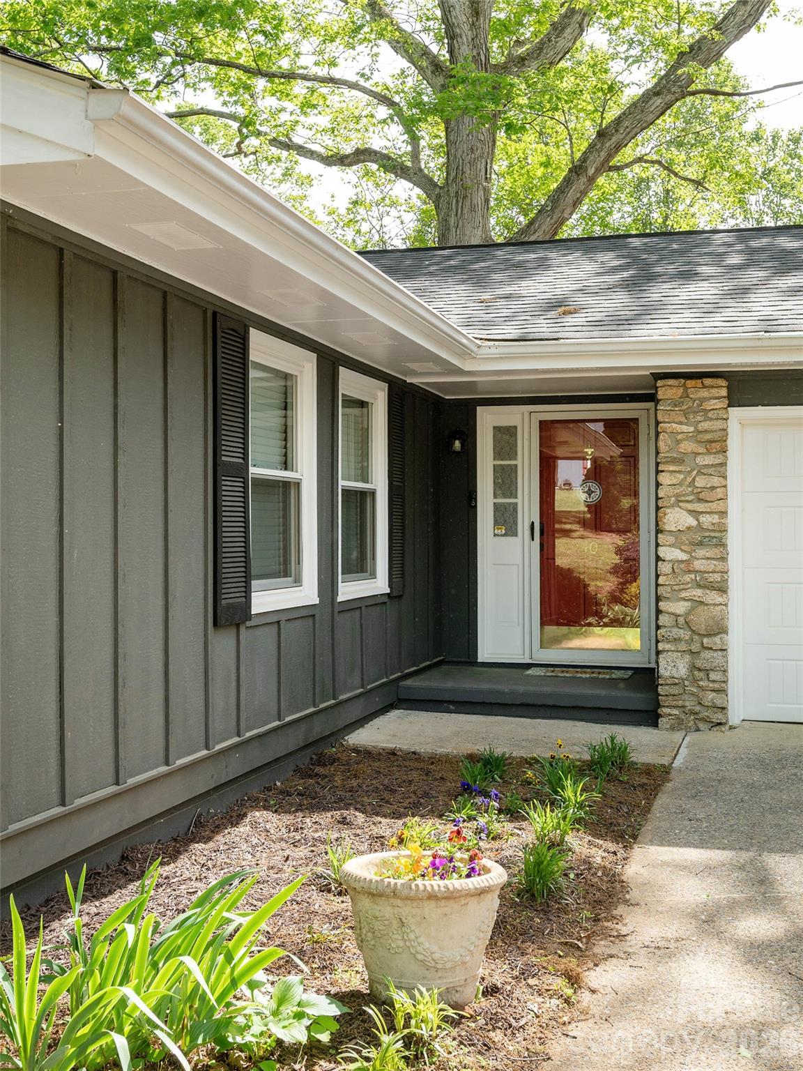 40 Fieldcrest Road