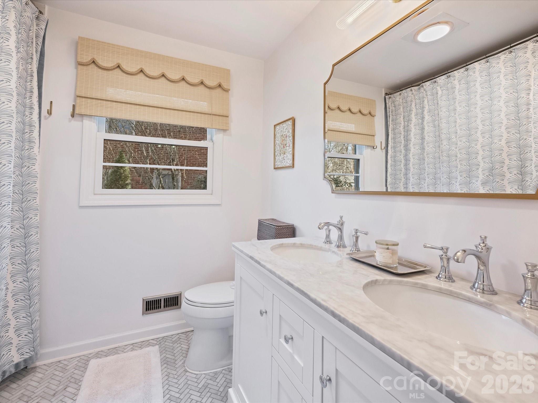 Lansdowne - Residential