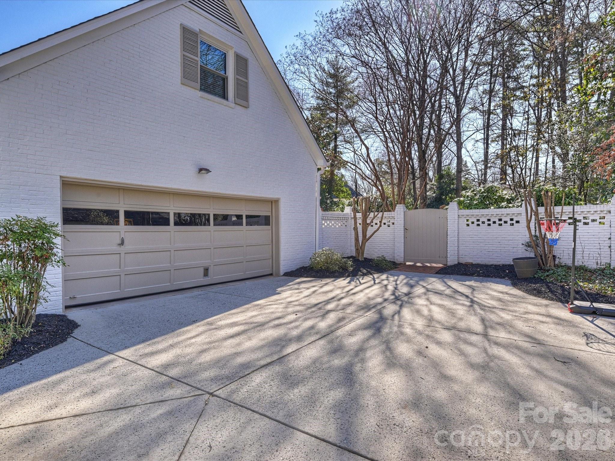 Lansdowne - Residential