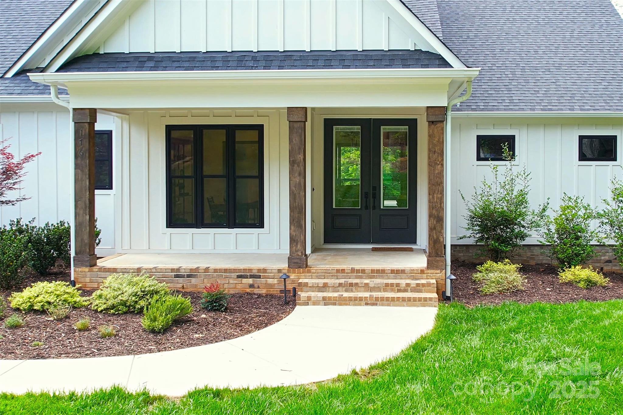 176 Windwood Lane