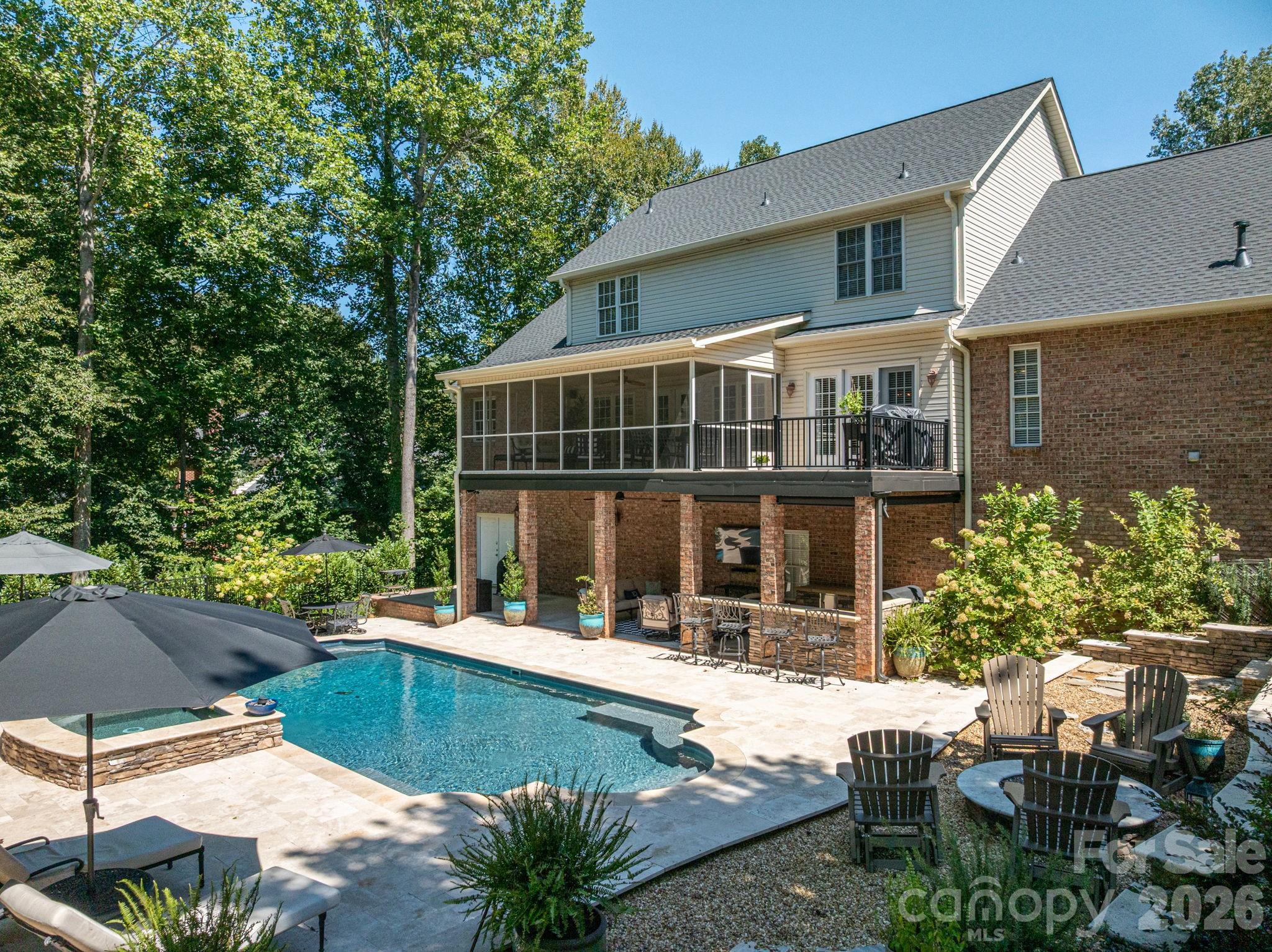 Deerwood Park - Residential