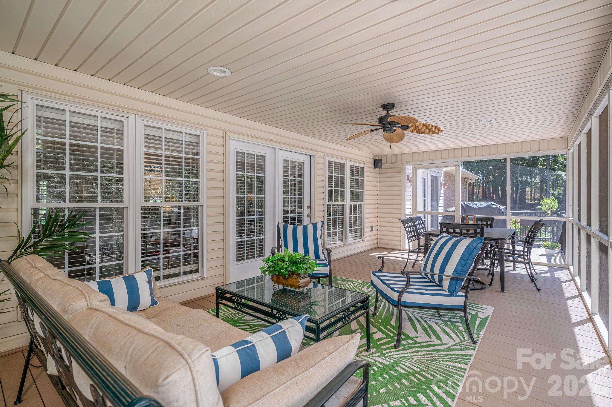 Deerwood Park - Residential