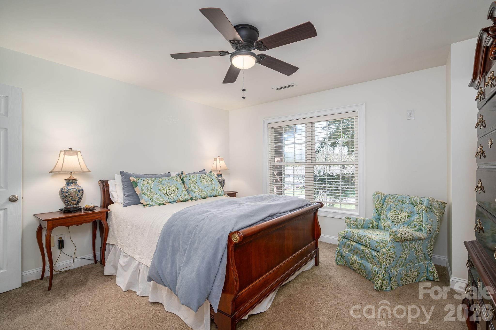 Deerwood Park - Residential