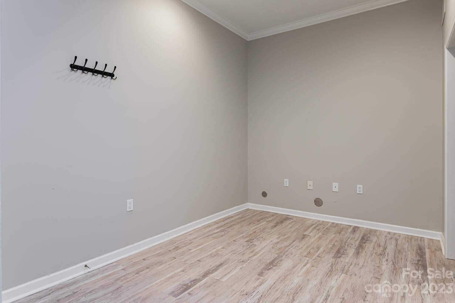 Woodfin Manor - Residential