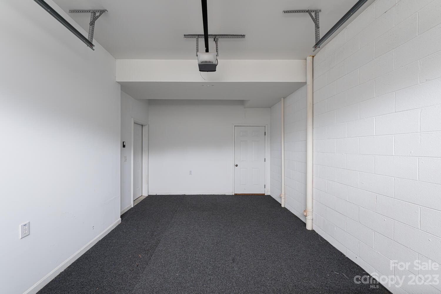 Woodfin Manor - Residential