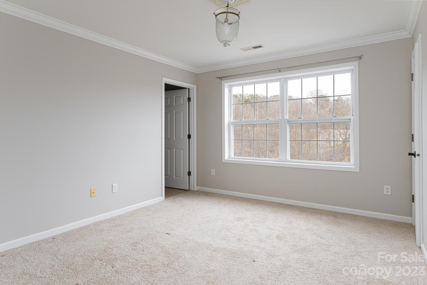 Woodfin Manor - Residential