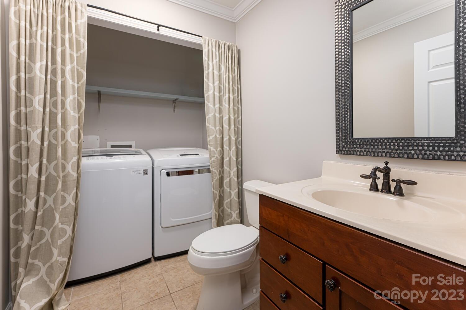 Woodfin Manor - Residential