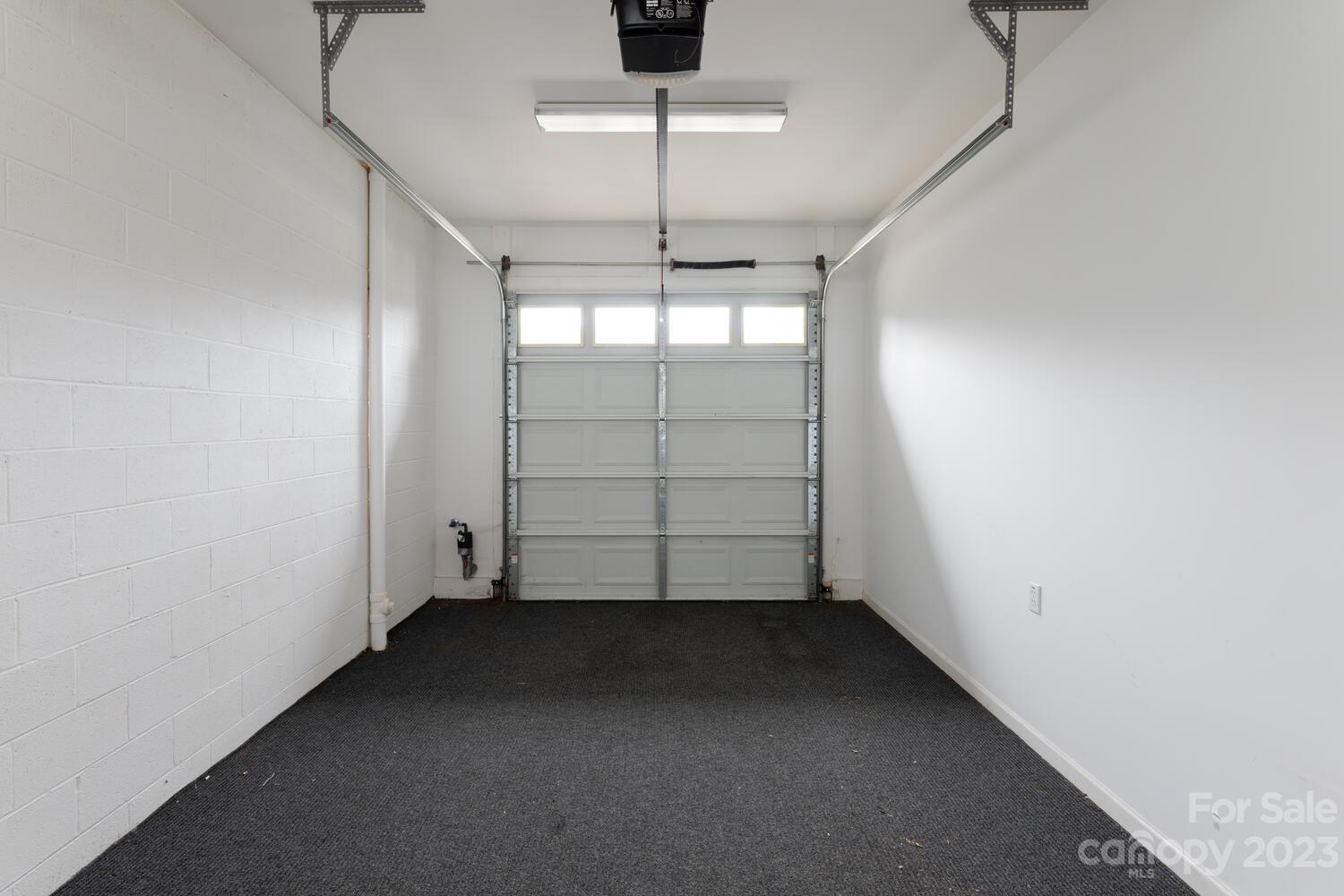 Woodfin Manor - Residential