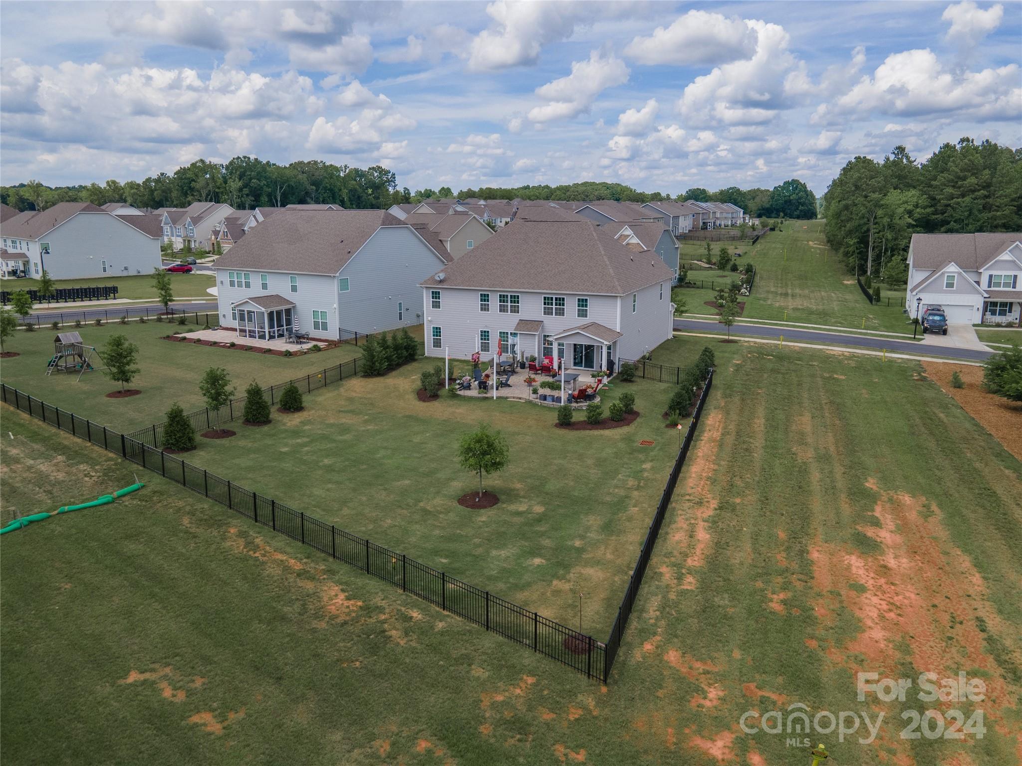 The Oaks at Skybrook North - Residential