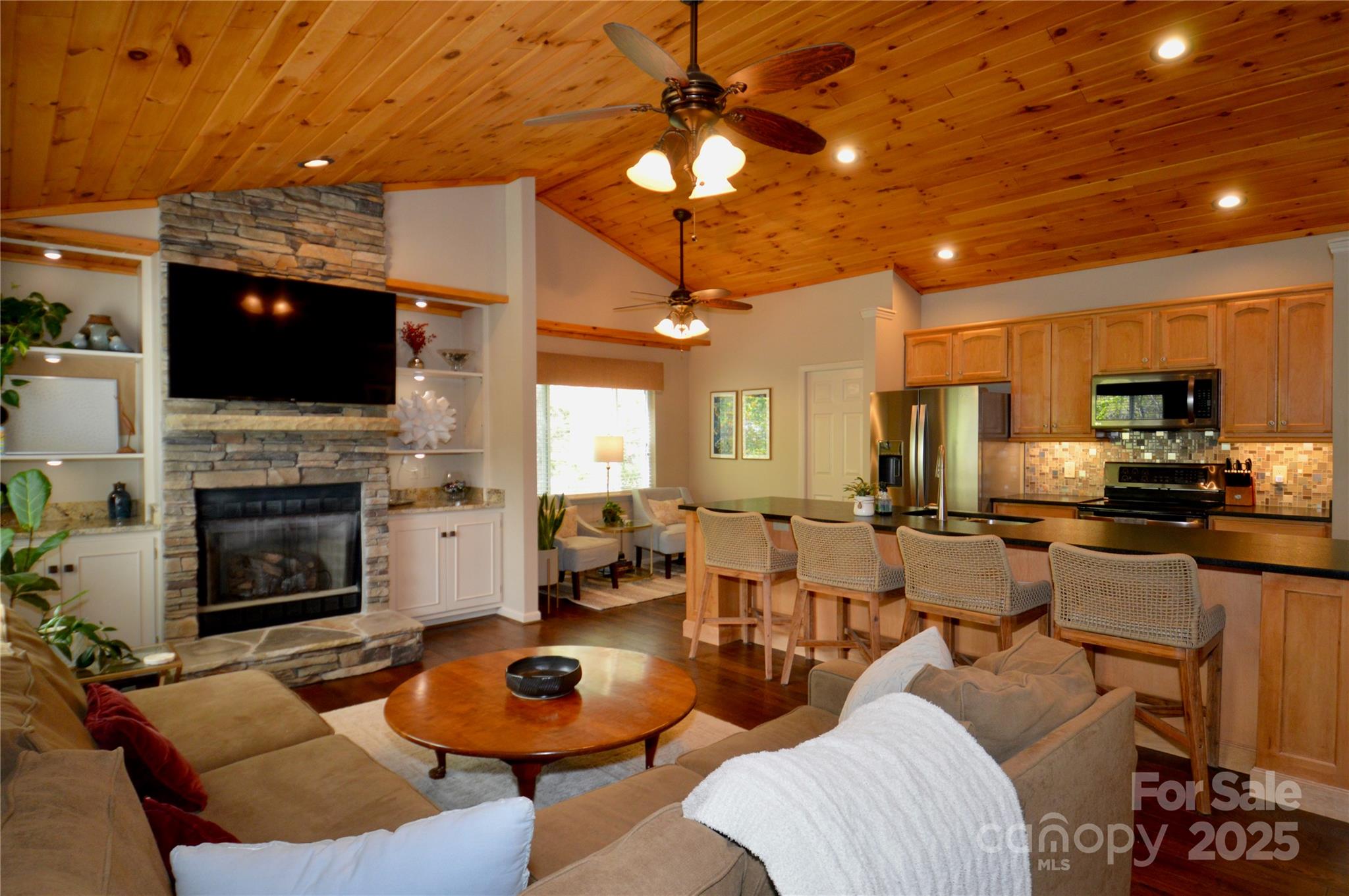 220 woodwinds Lane