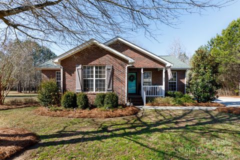 A home in Fort Lawn