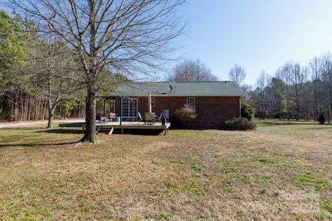 A home in Fort Lawn