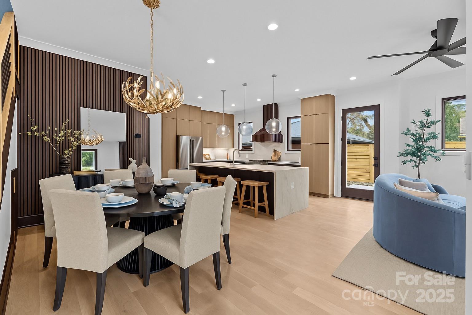 2117 LOMBARDY Circle