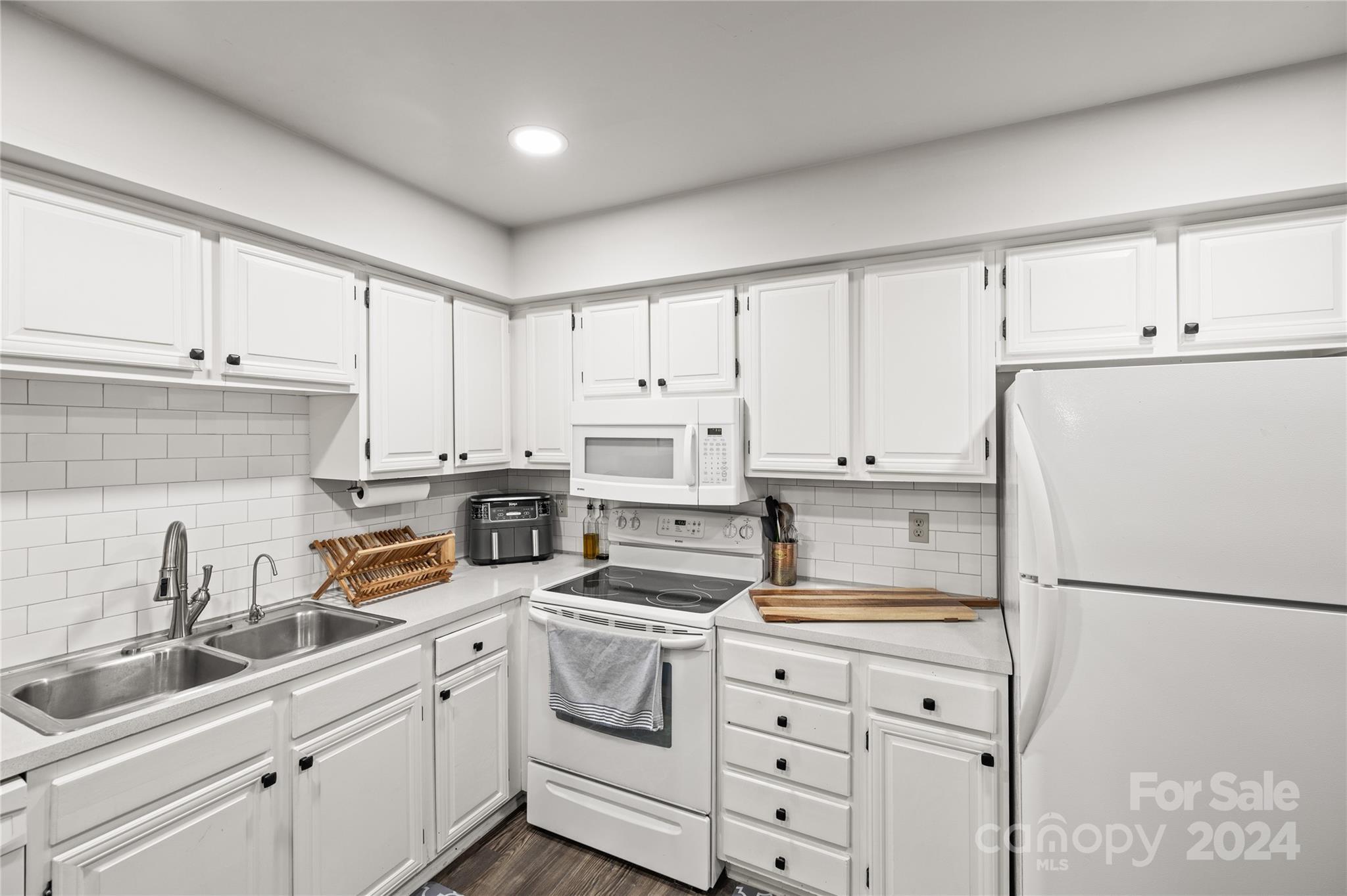 Quail Hollow Estates - Residential