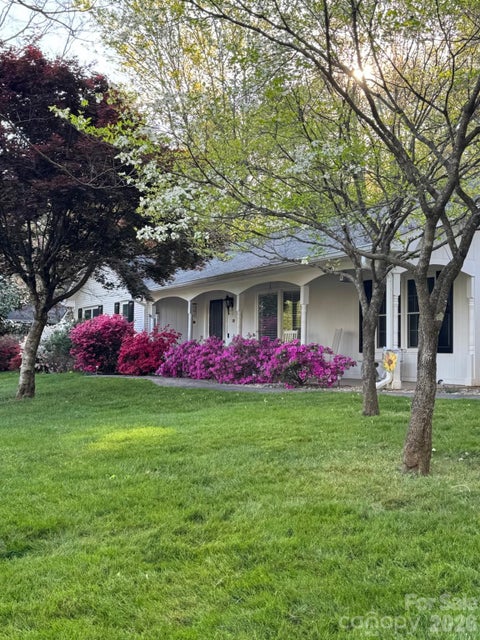 Photo of 109 Yardley Court, Hendersonville, NC 28739 (MLS # 4432474)