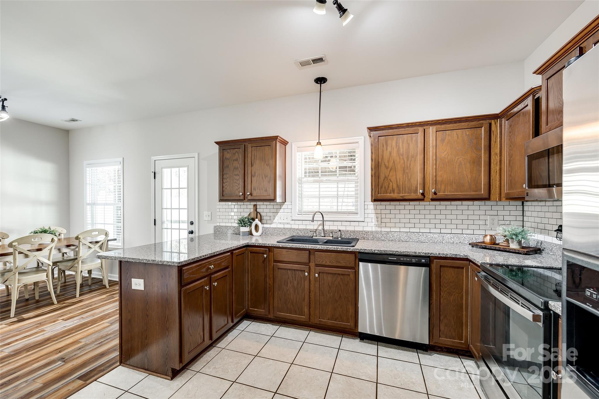 Huntington Place - Residential