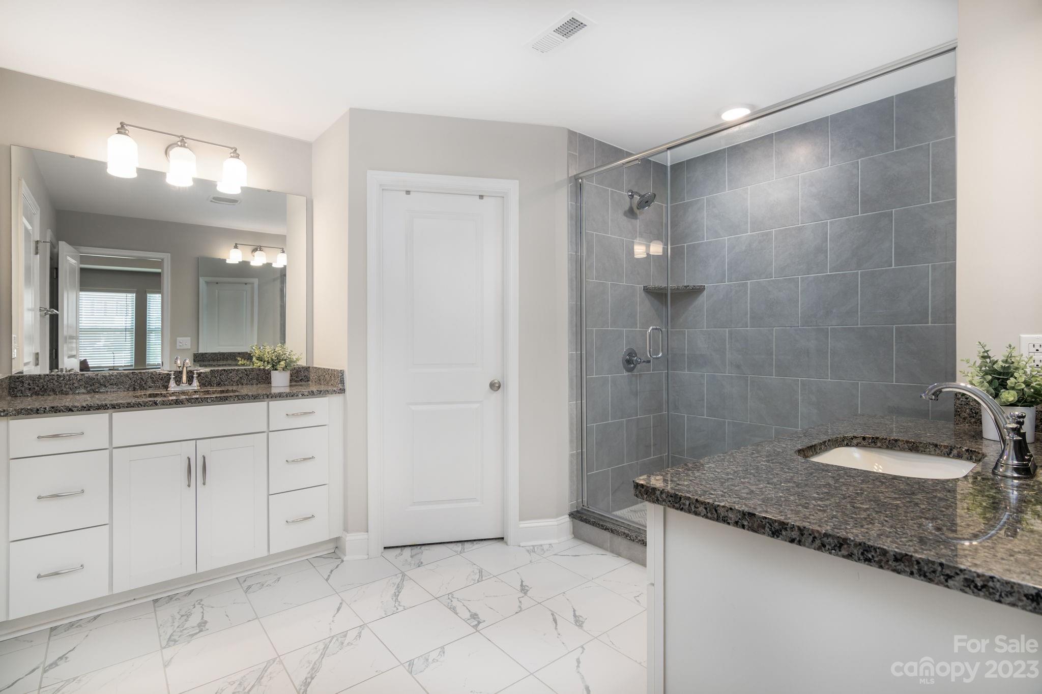 Paddlers Cove - Residential