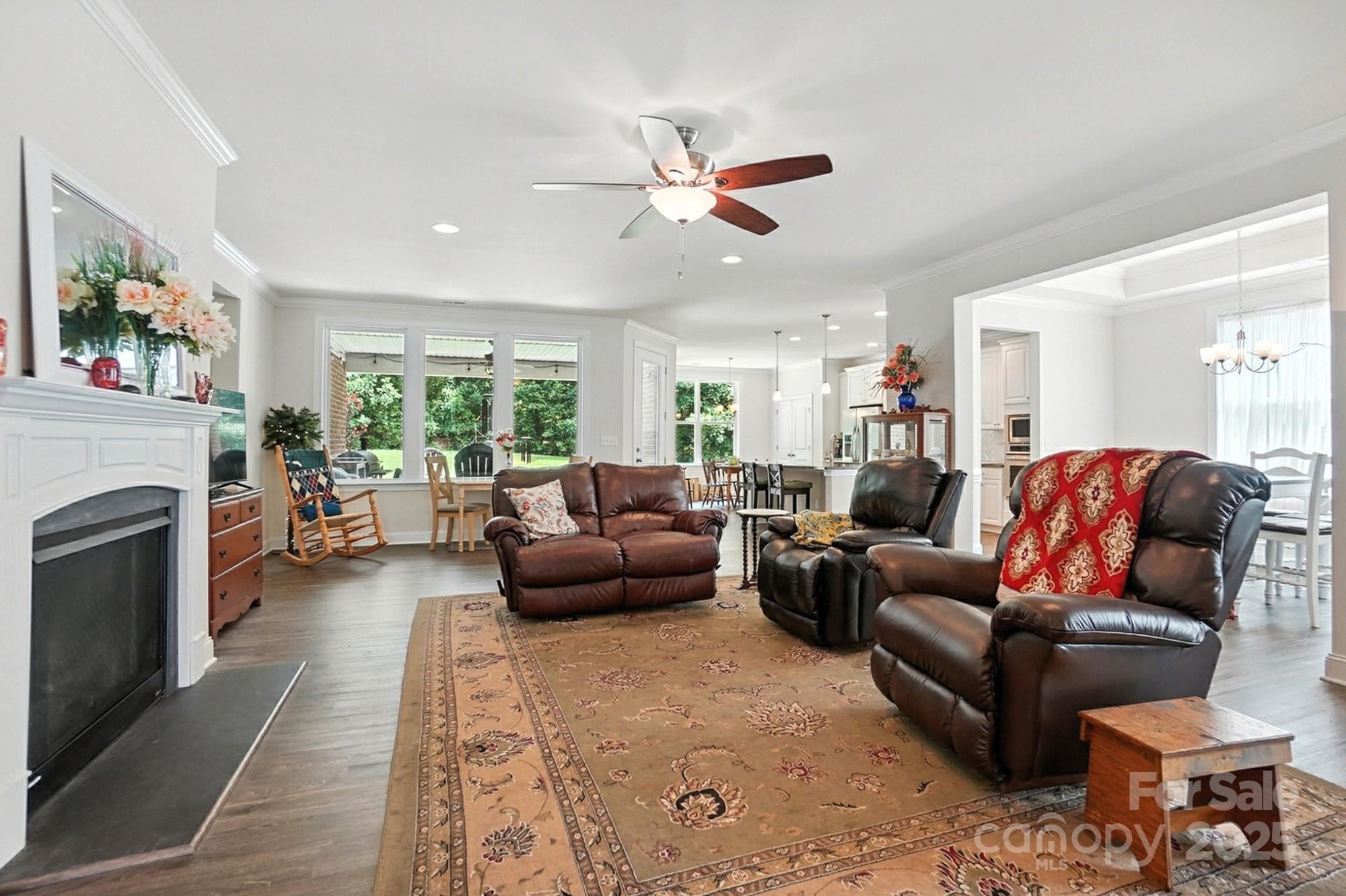 8705 Mullis Forest Court