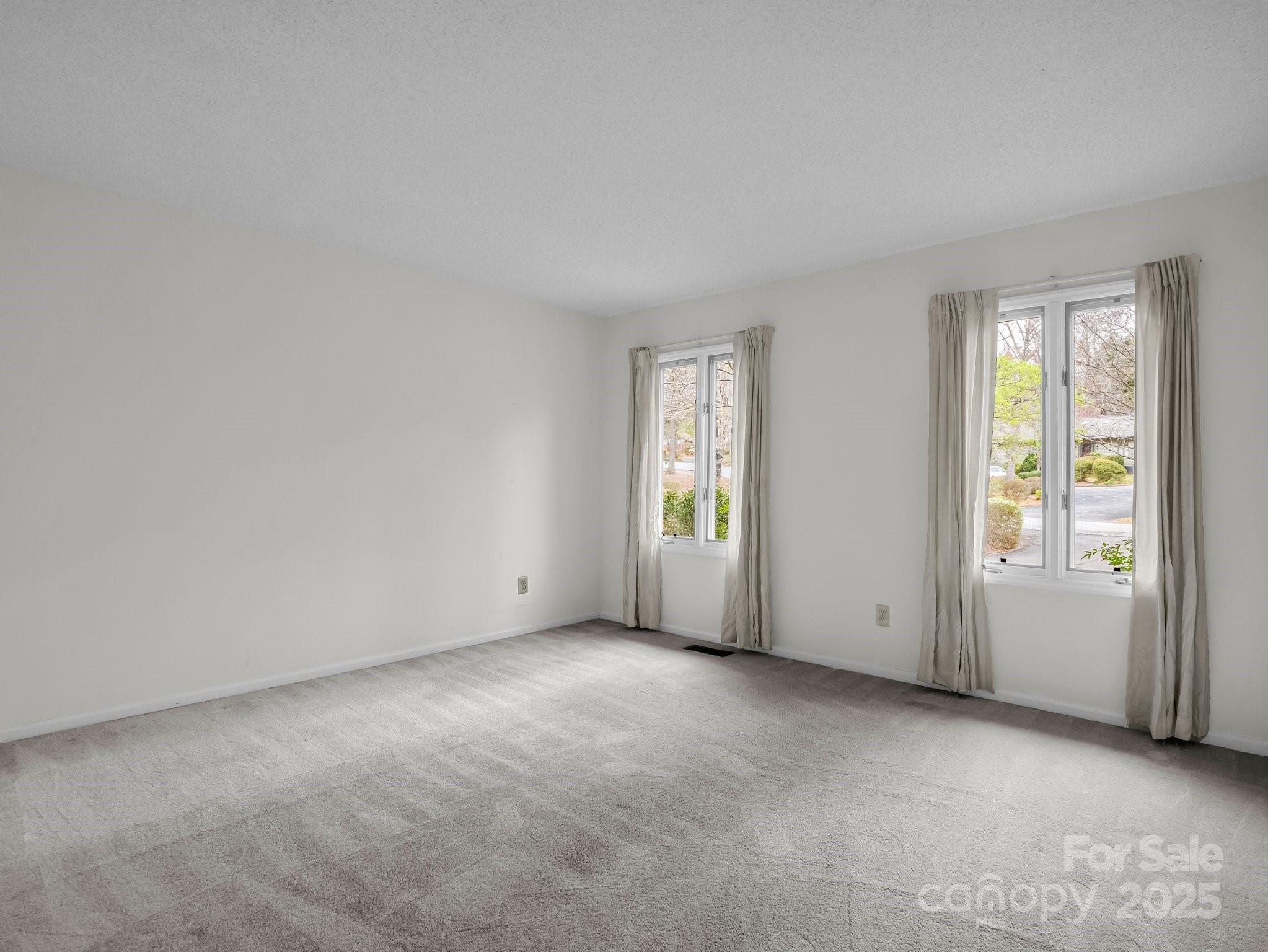 Hunting Country Trails - Residential