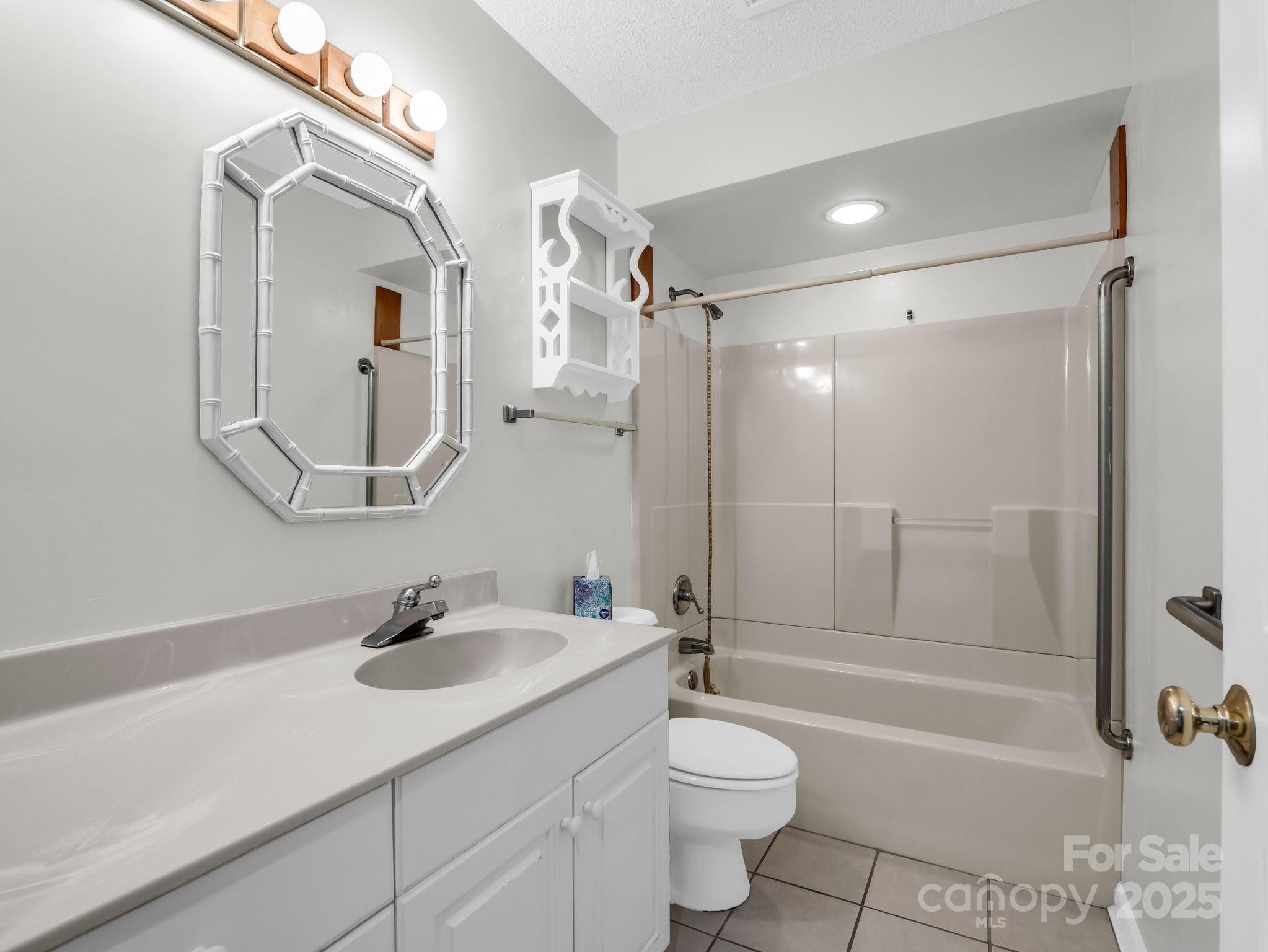 Hunting Country Trails - Residential