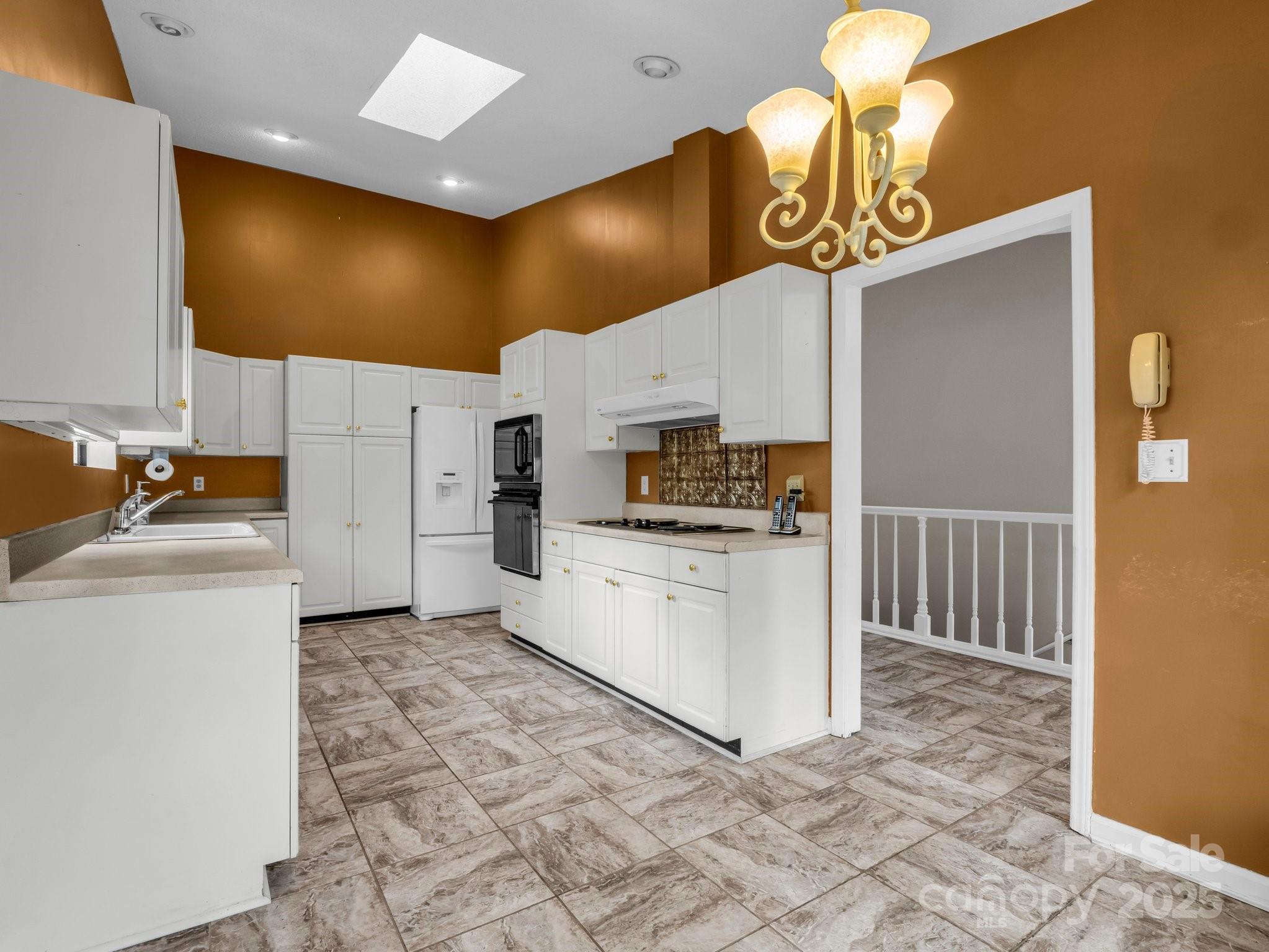 Hunting Country Trails - Residential