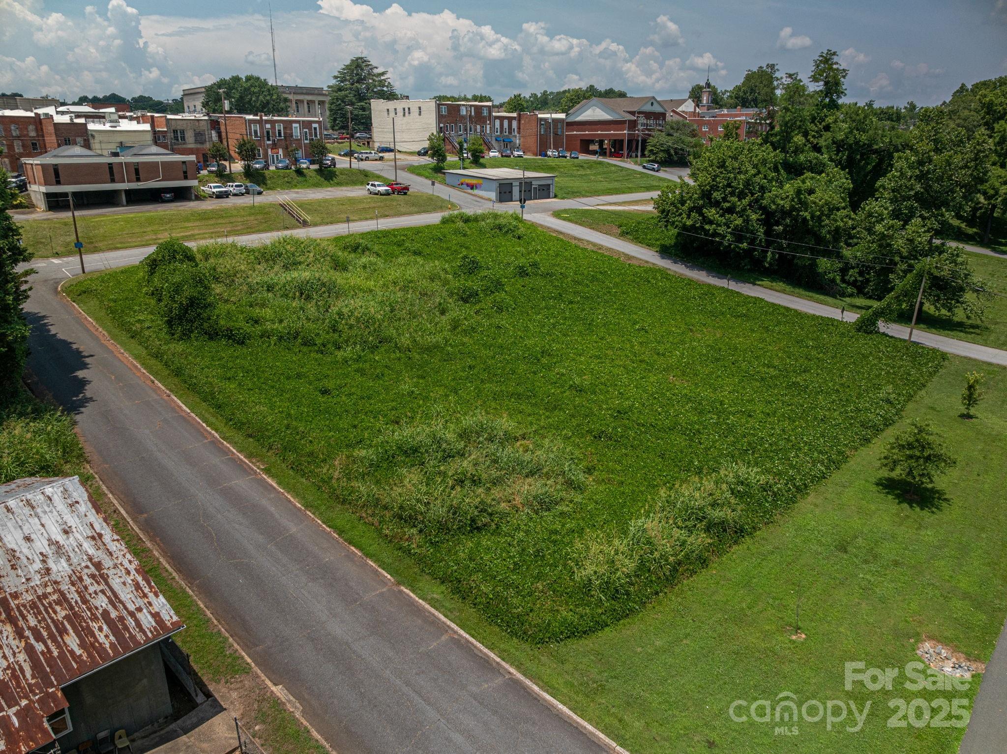 00 E 1st Street