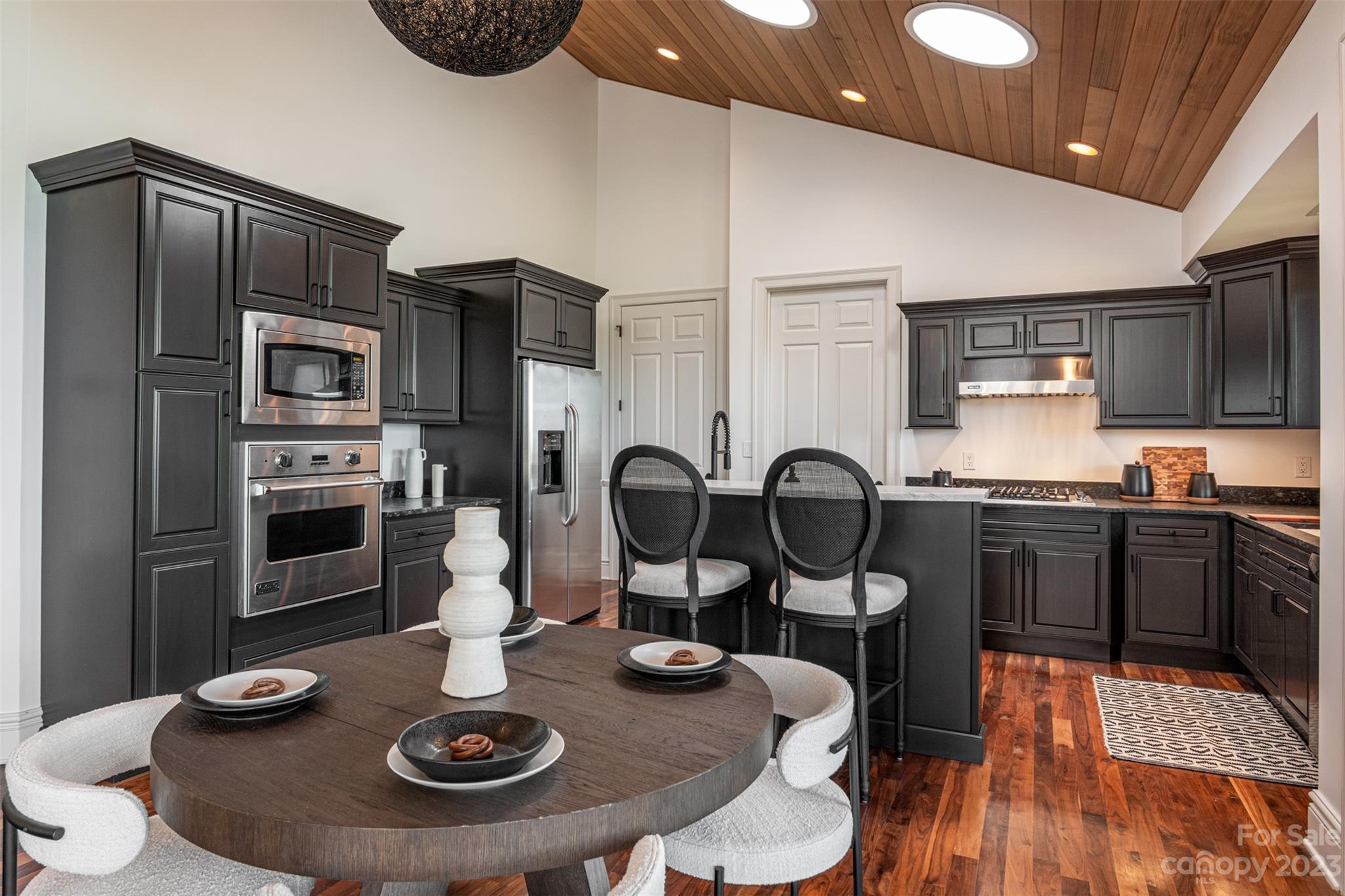 Reynolds Mountain - Residential