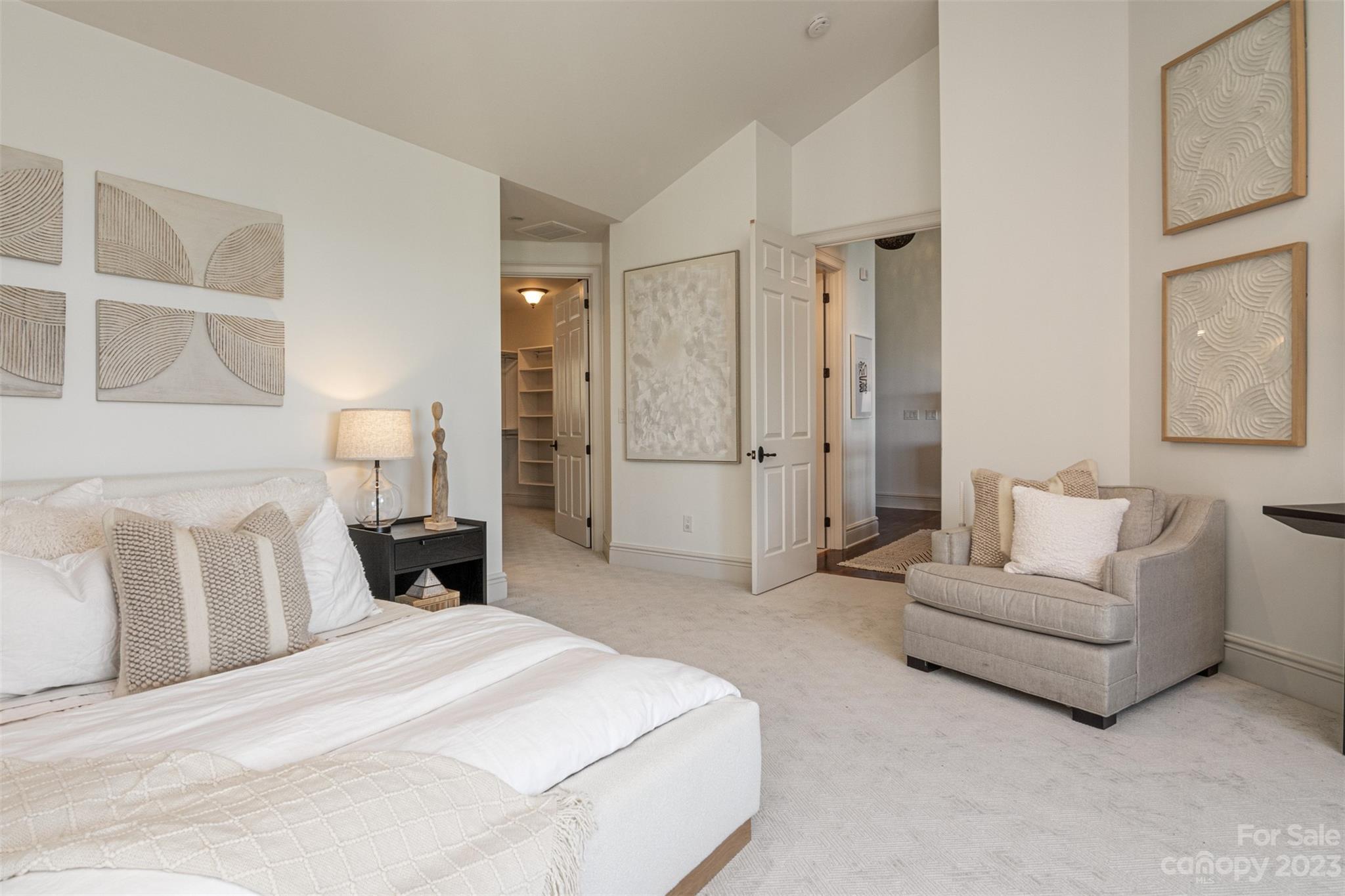 Reynolds Mountain - Residential