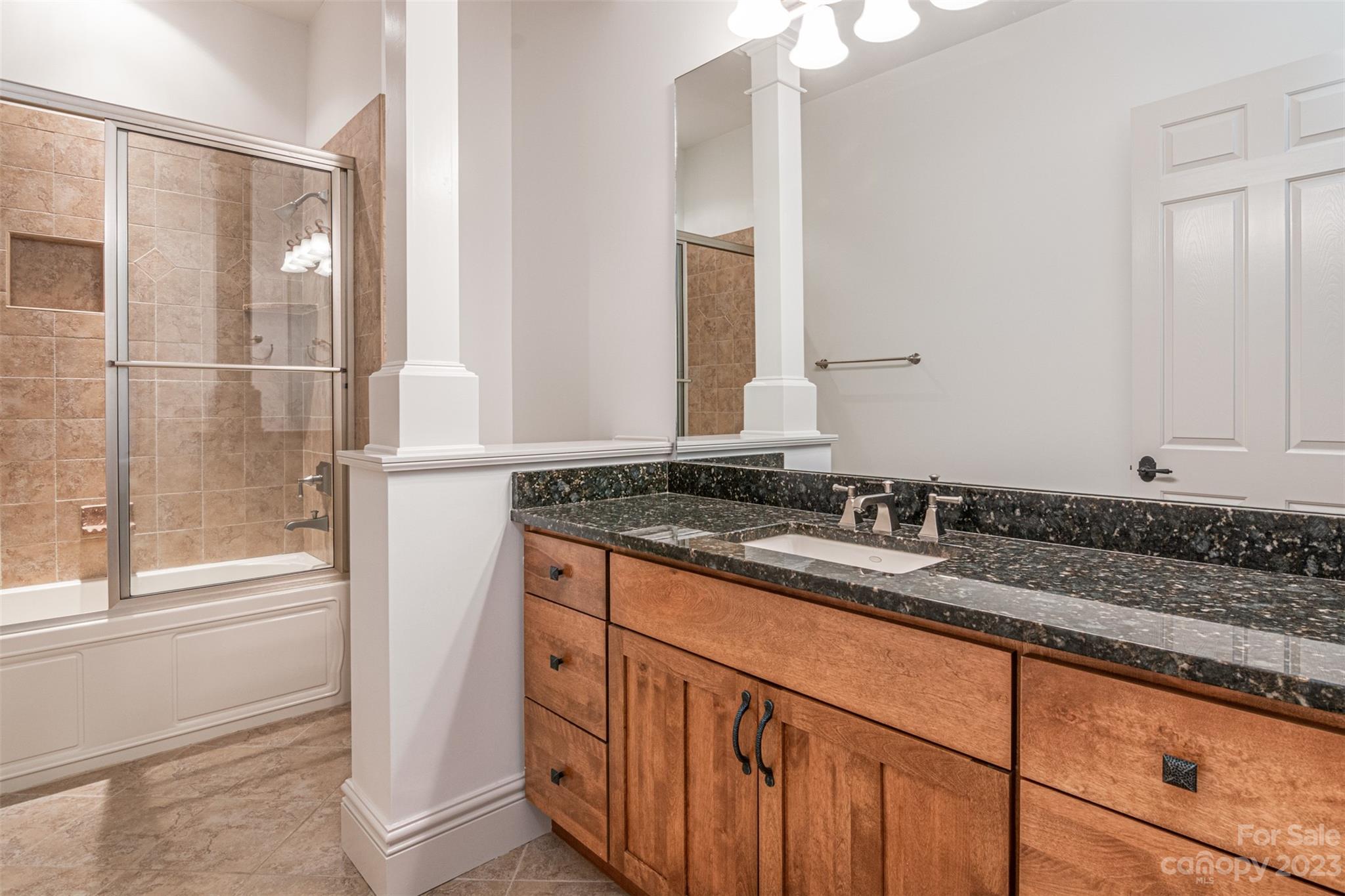 Reynolds Mountain - Residential