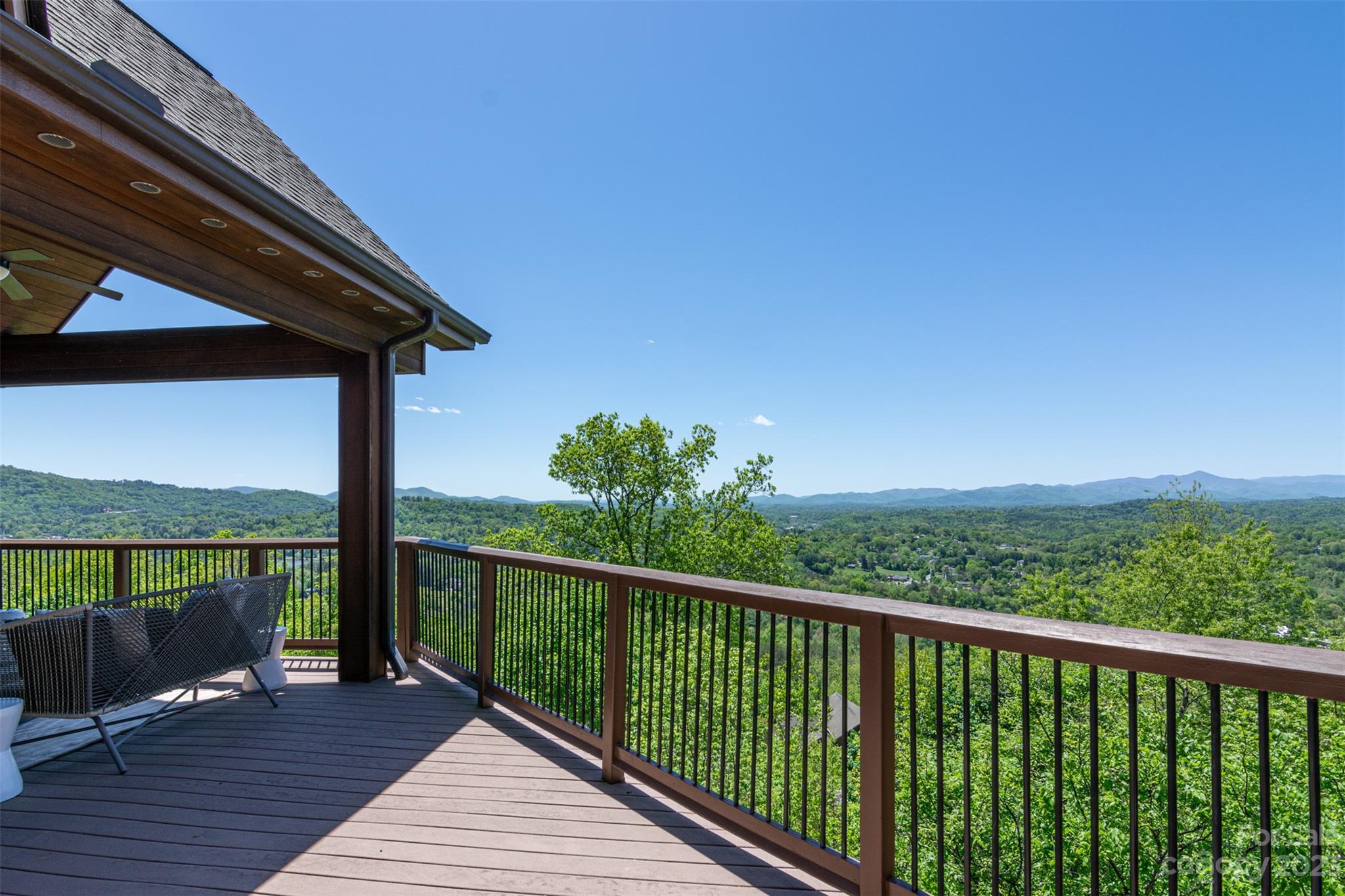 Reynolds Mountain - Residential