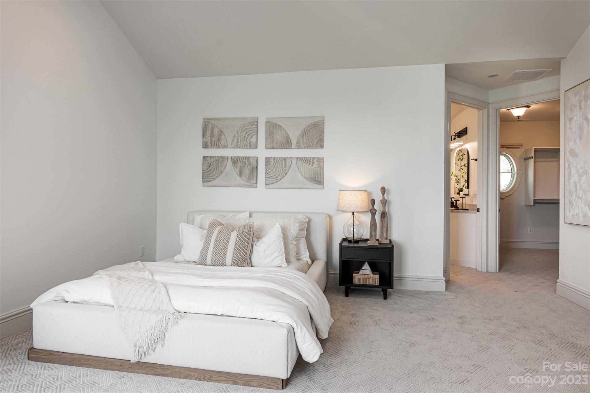 Reynolds Mountain - Residential