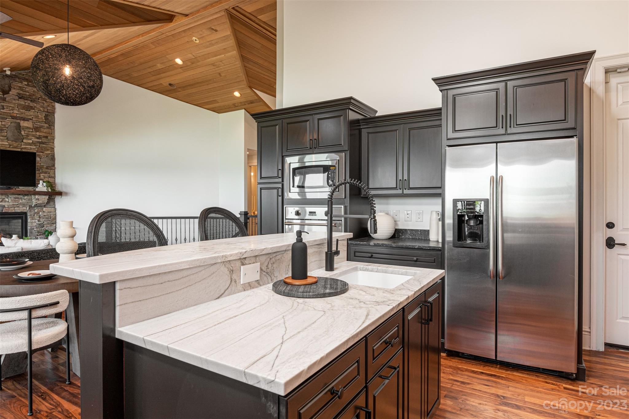 Reynolds Mountain - Residential