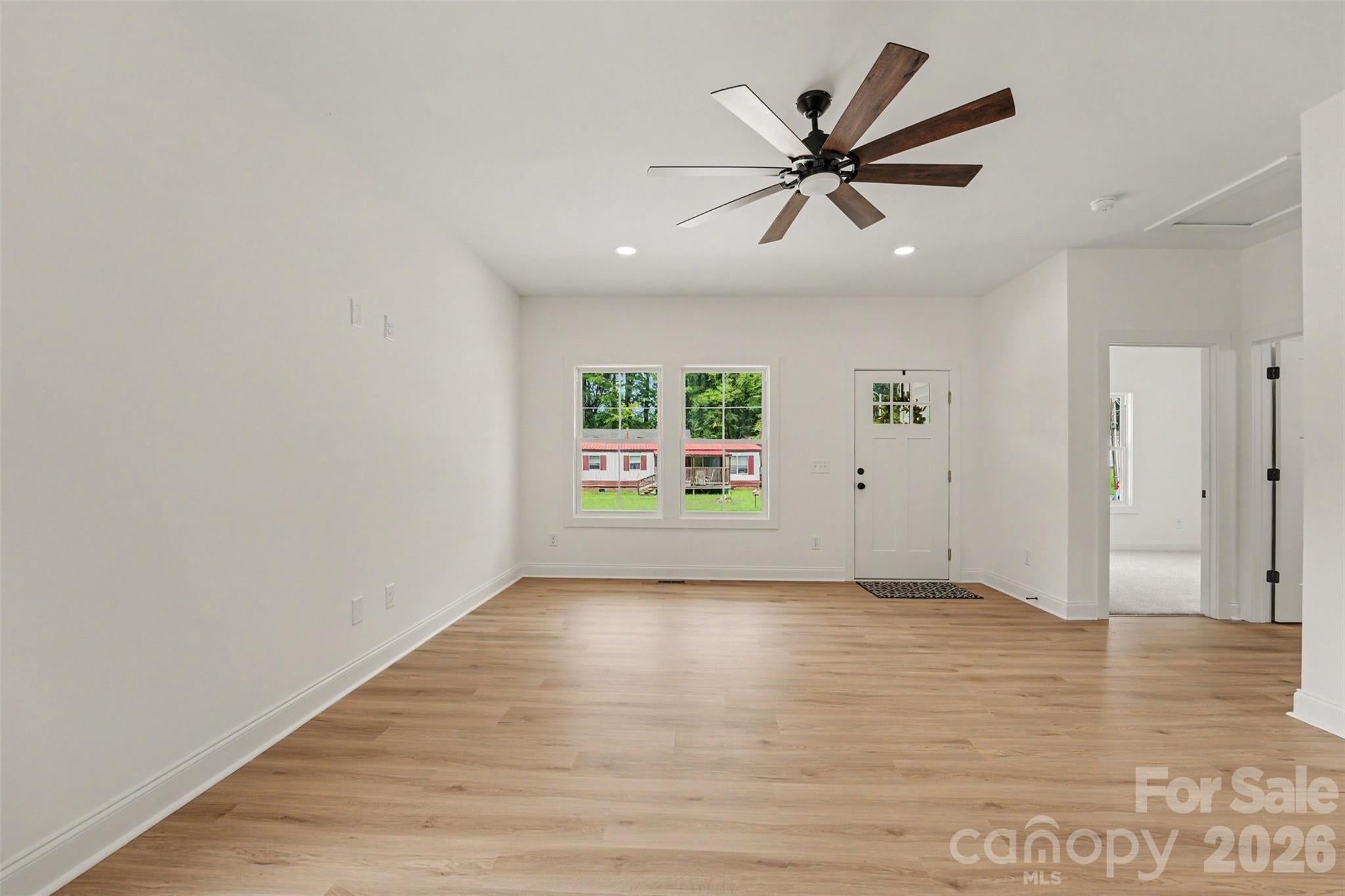 749 Jack Street 4