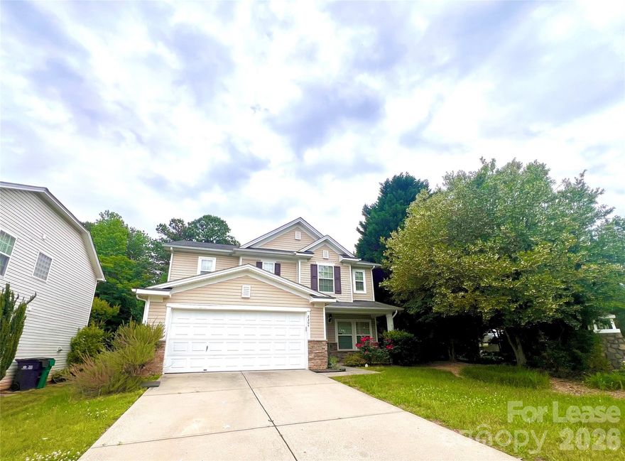 Wonderful and well maintained home with 3 bedrooms and 2 1/2 baths on a corner lot, with privacy fenced back yard and  basket ball mini court, fire pit and extended back porch slab.  Beautiful updated kitchen with 2 tone cabinets, quartz counter tops, designer back splash, huge island and newer appliances. Spacious Bedrooms and upstairs loft . Freshly painted. This is a must see, bring your clients!!!
No smoking allowed inside the property. 
REQUIREMENTS FOR APPLICANTS INCLUDE: GROSS INCOME = 3 TIMES THE RENT. LANDSCAPING INCLUDED IN THE RENT