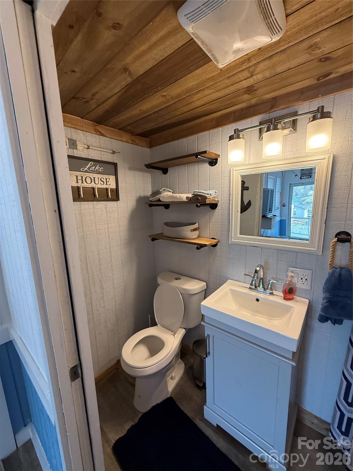 Twin Harbor - Residential